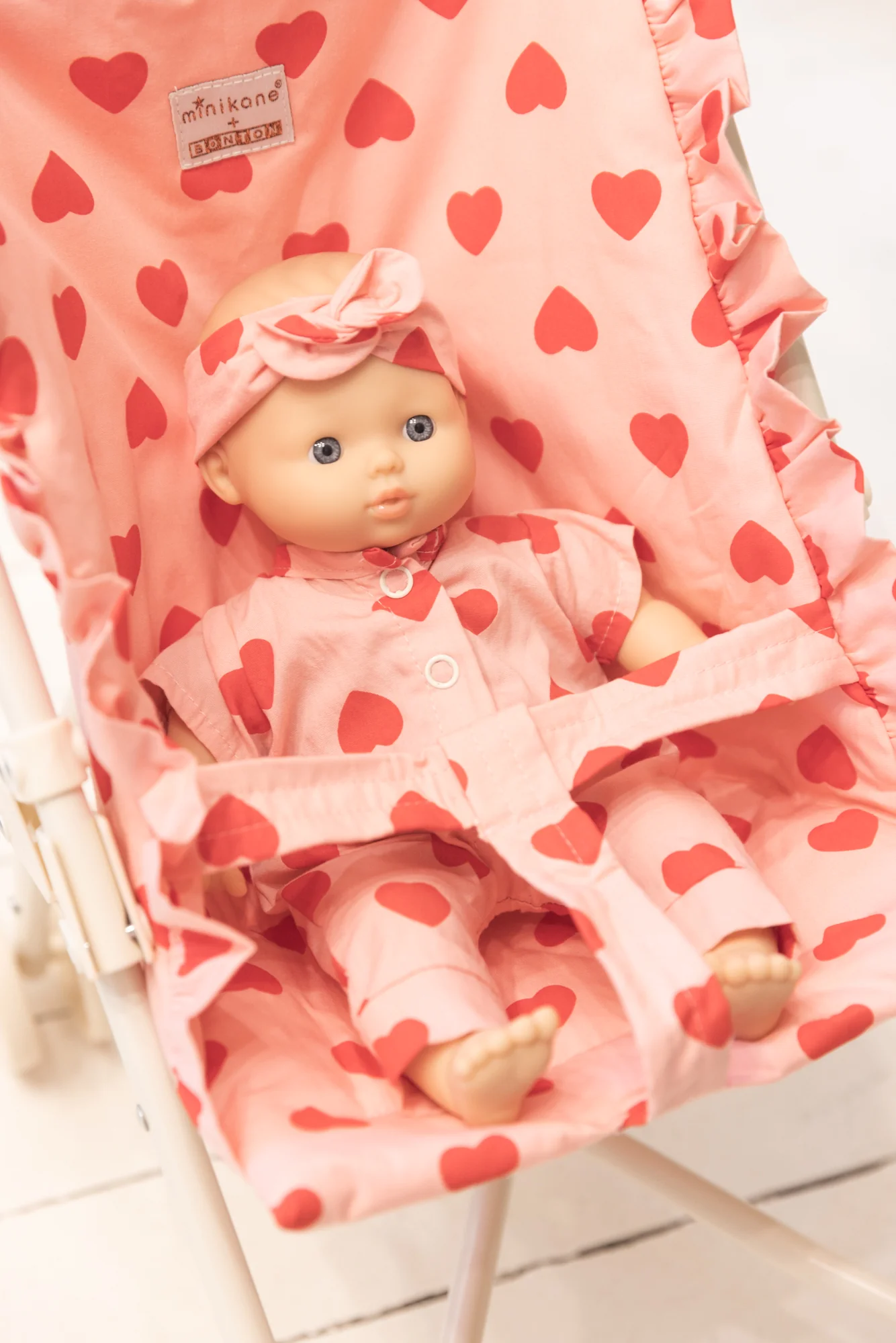 Accessoire poupon - Ensemble Lili cœur bonton + minikane - Image 4