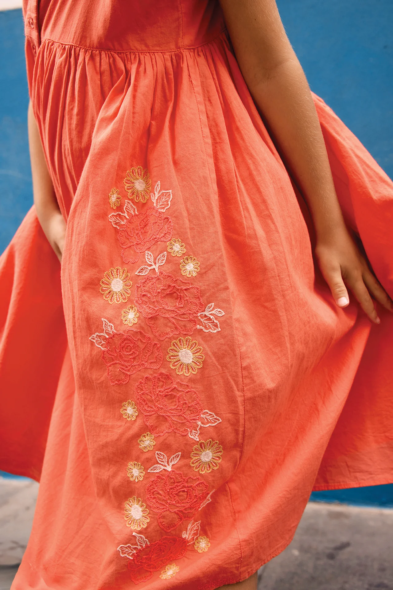 Robe - Nicky Rose Amor - Image 3